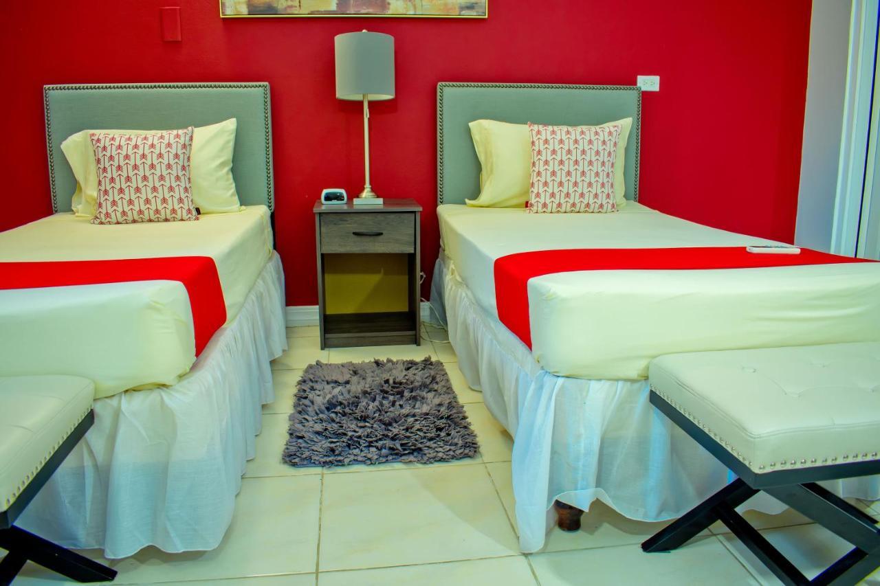 Donhead New Kingston Apt 5 Экстерьер фото