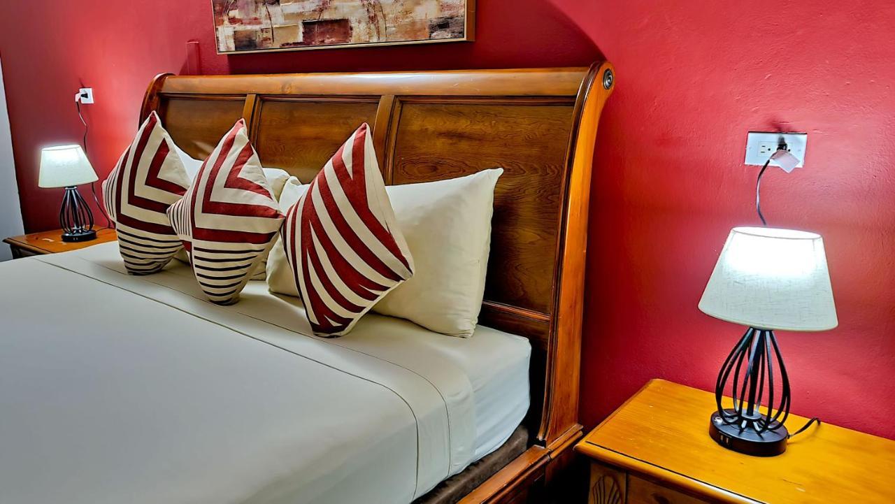 Donhead New Kingston Apt 5 Экстерьер фото