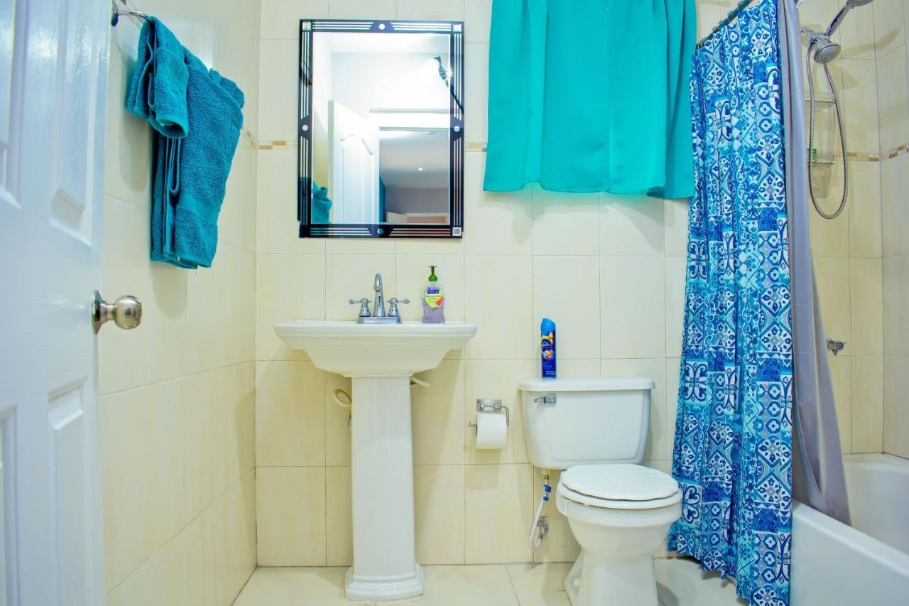 Donhead New Kingston Apt 5 Экстерьер фото